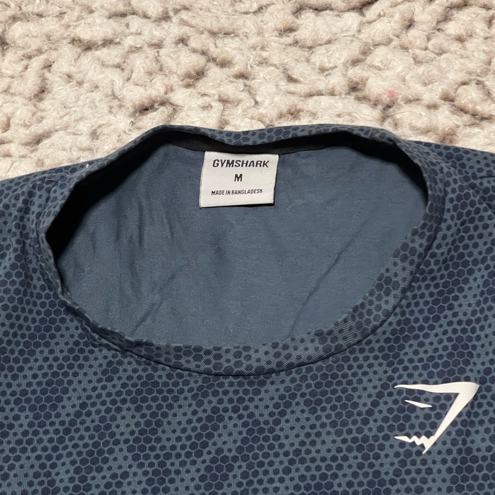 Gymshark Cuttoff shirt size medium